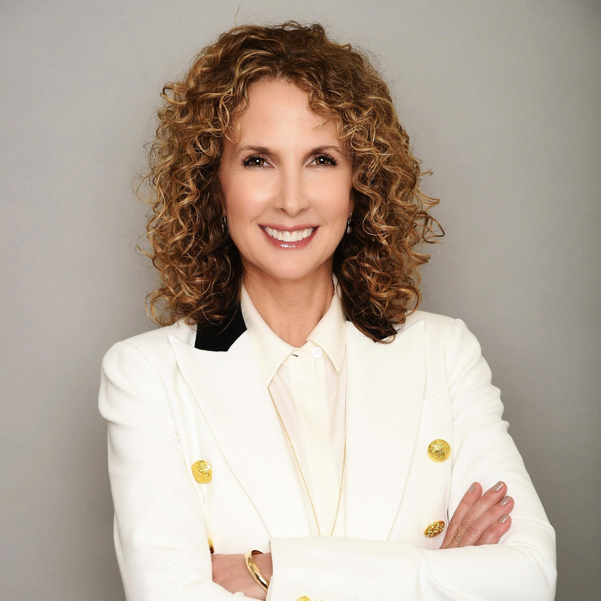 Portrait of Aimee Leone ('84)